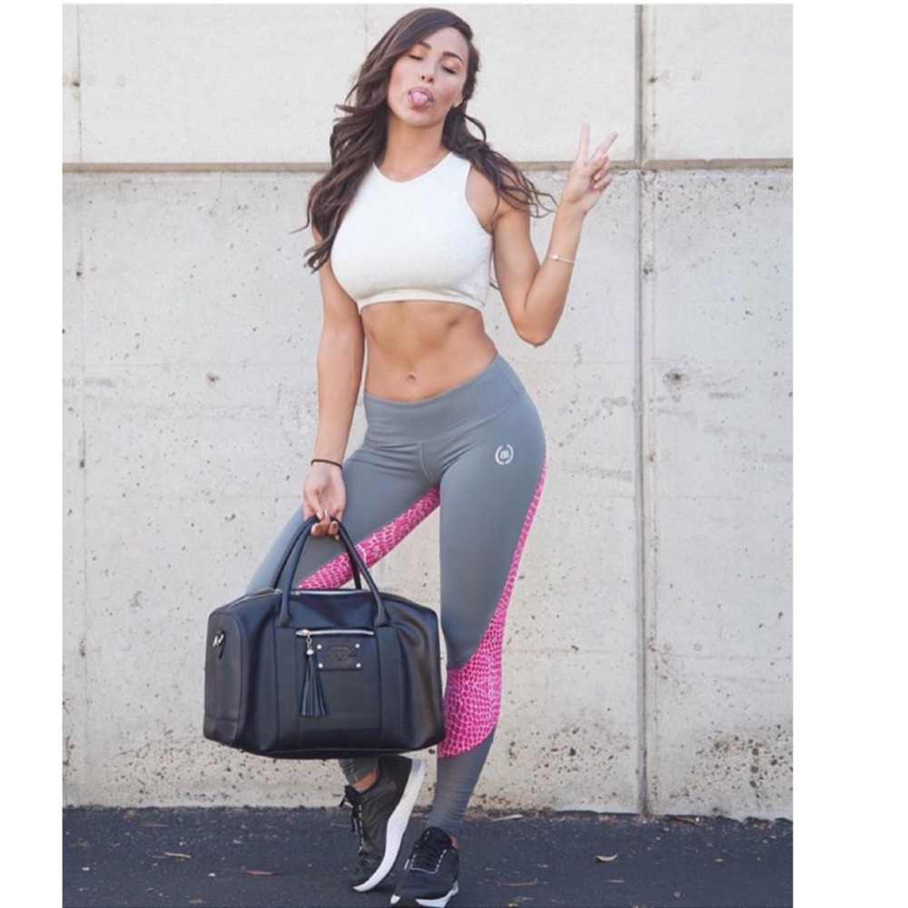Workout pants - Picture 3 of 7